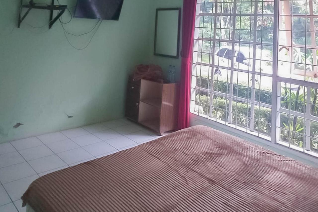 Villa Getsemani Mitra Reddoorz Sangkanurip Экстерьер фото